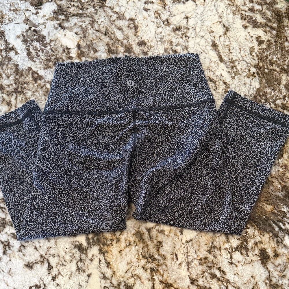 Lululemon cropped leggings